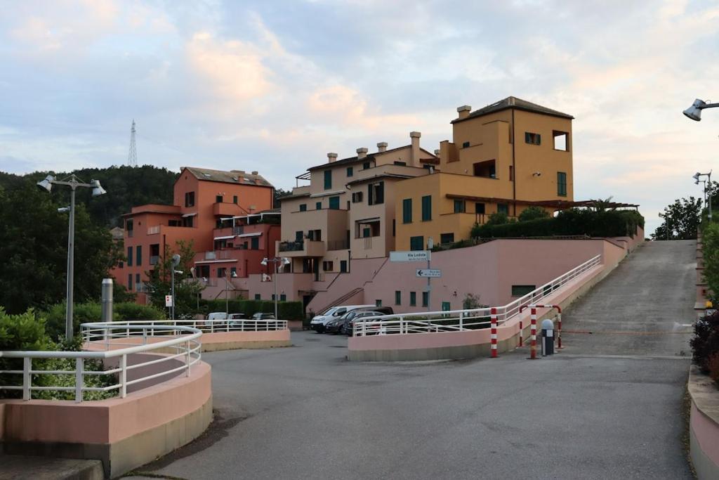 Appartement Dans Un Terrain De Golf, 5 Min De La Mer En Voiture, Parking Gratuit Cogoleto Dış mekan fotoğraf